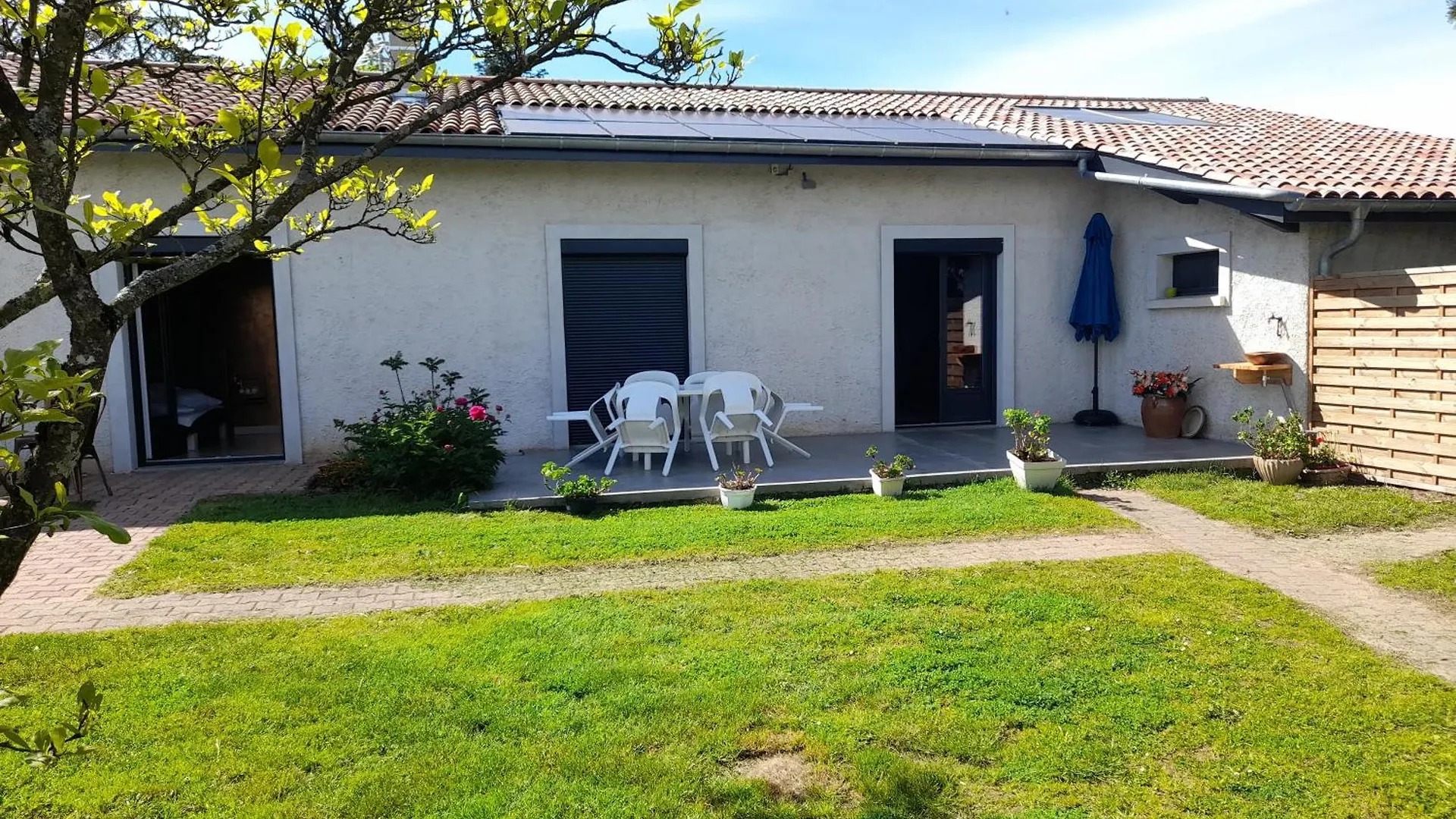 Bed & Breakfast La Maison Du Bonheur - Chambre Tourterelle - Borne De Recharge Ve Saint-Bernard  France